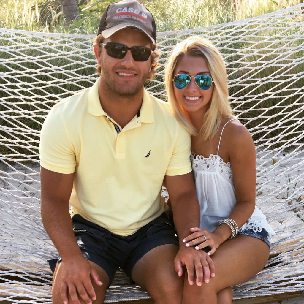 jennaadamsss's profile picture. AU ‘21 || Our love for God should be evident in our love for people✞