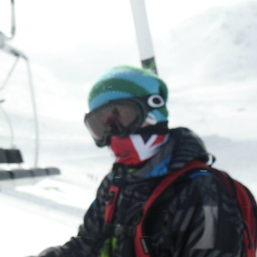 Flufball_'s profile picture. 