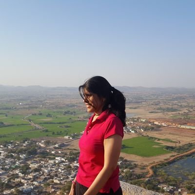 High Tech enthusiast| global marketer| Strategist| nature lover| Inquisitive soul| Dreamer| Daughter of over-protective parents | Travel planner