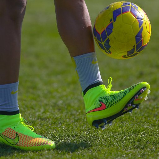 - Futebol e a minha paixão⚽️
- Gremista Fanático!