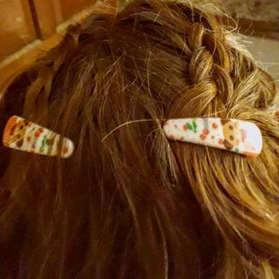 piccoloossimoro's profile picture. Ex Susanita y Libertad, hoy: Mafalda. Madre argentina,correctora,editora. También: @Textesis, @cielodepecas, @La_caramelera_ reseñas: @viperinetongues