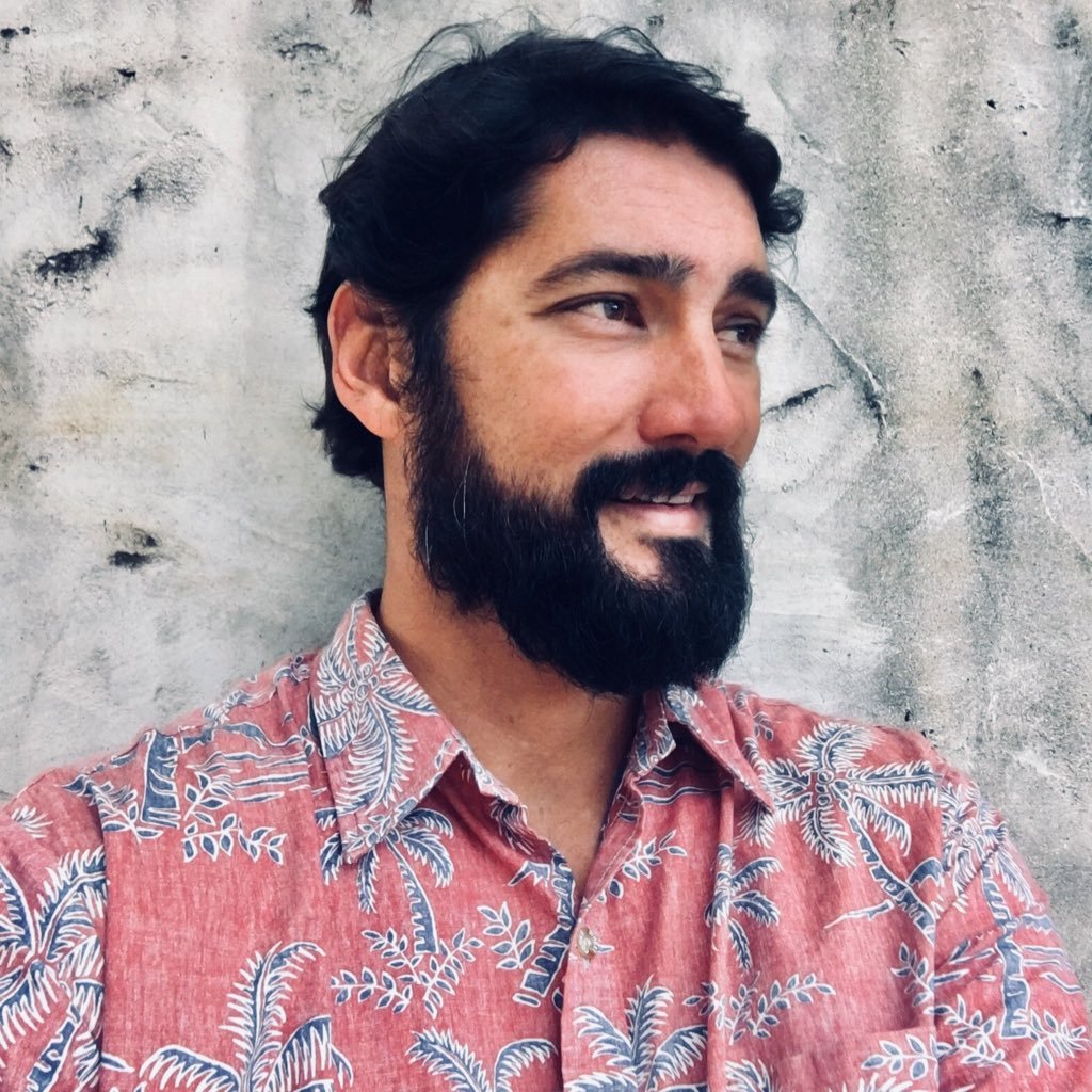 Fan Club President @SEEQSHI | #GrosvenorTeacherFellow @NatGeoEducation | Biomimic @Biomimicry38 | I like to Huki @malamamaunalua | Learning to sail @hokuleacrew