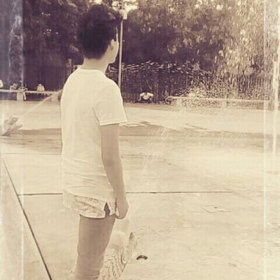ezequielMc92's profile picture. Hola amig@s Soy Ezequiel castillo leno #twitter espero tener amor en #twitter👅 #sigeme y #tesigo