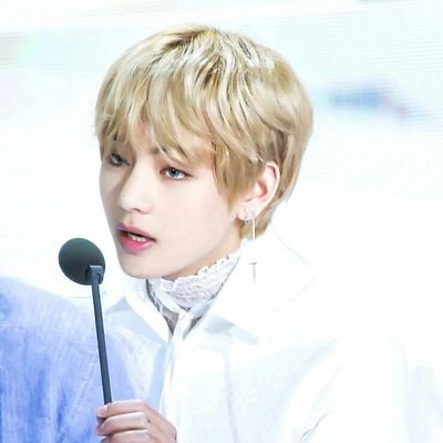 Ezezez09002's profile picture. I hate snakeus! 😡👿👿👿👿👿 fan account bitch