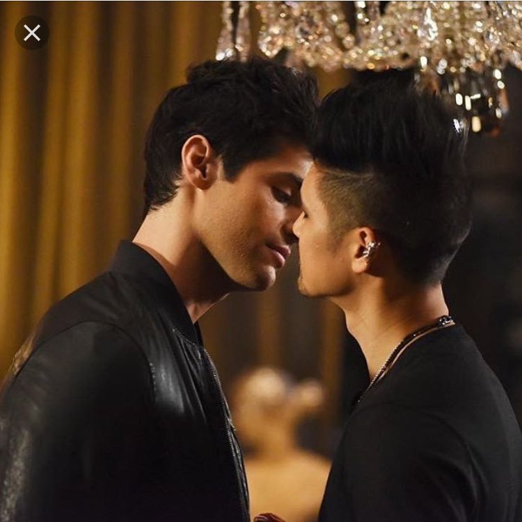 h_roseSH17's profile picture. I’m new please message me! Raphael is my Son 💖💜💙