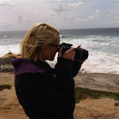 Licensed private investigator in CA. Querying book one in the MG series