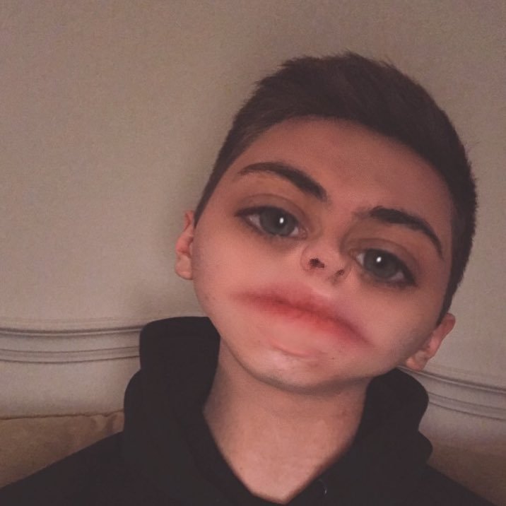 Luke17HD's profile picture. Spurs fan for life❤️