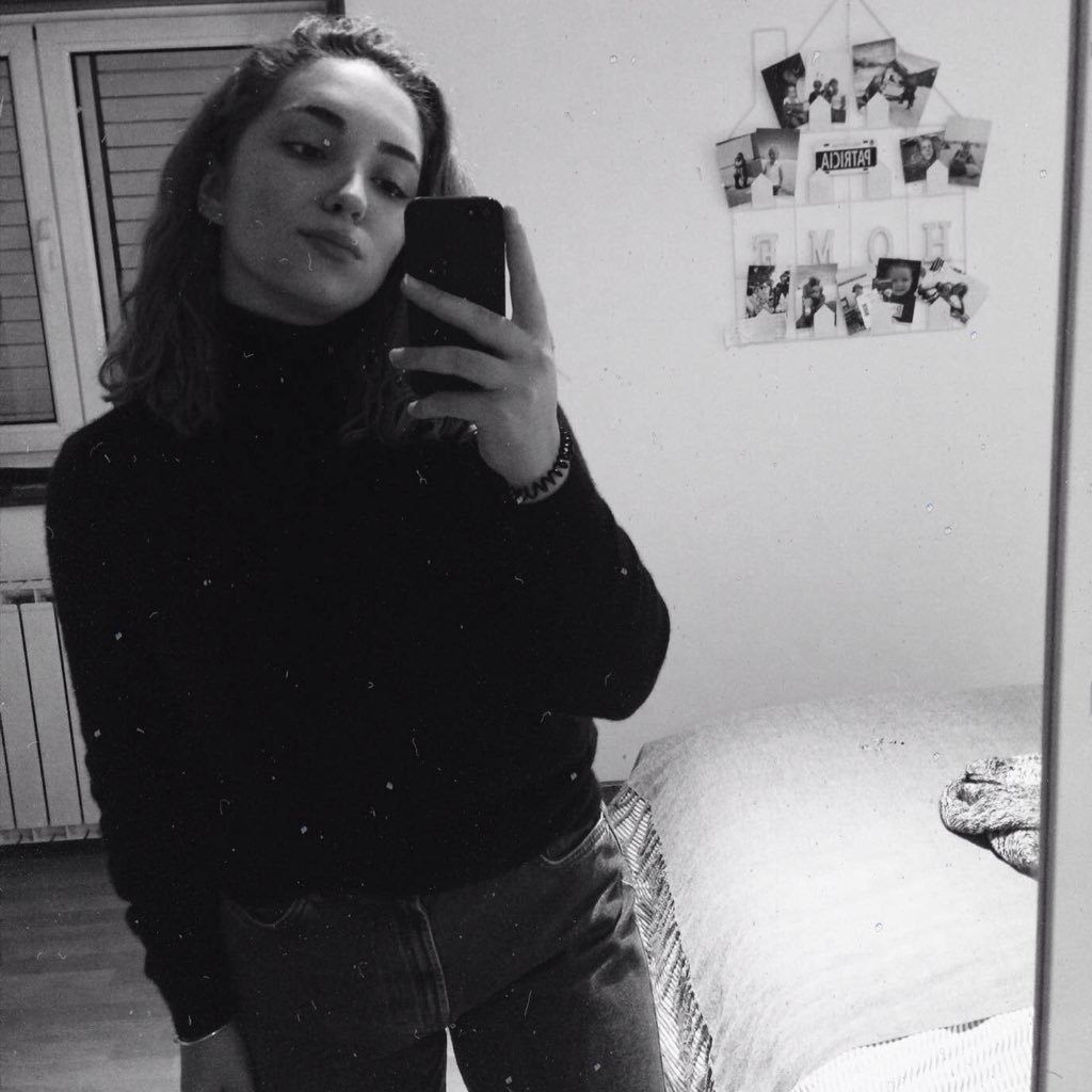 Patrcia18436431's profile picture. hot mess