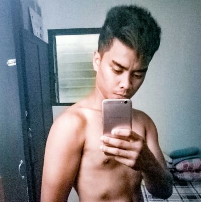 MakMariano4's profile picture. EXTROVERT 😬