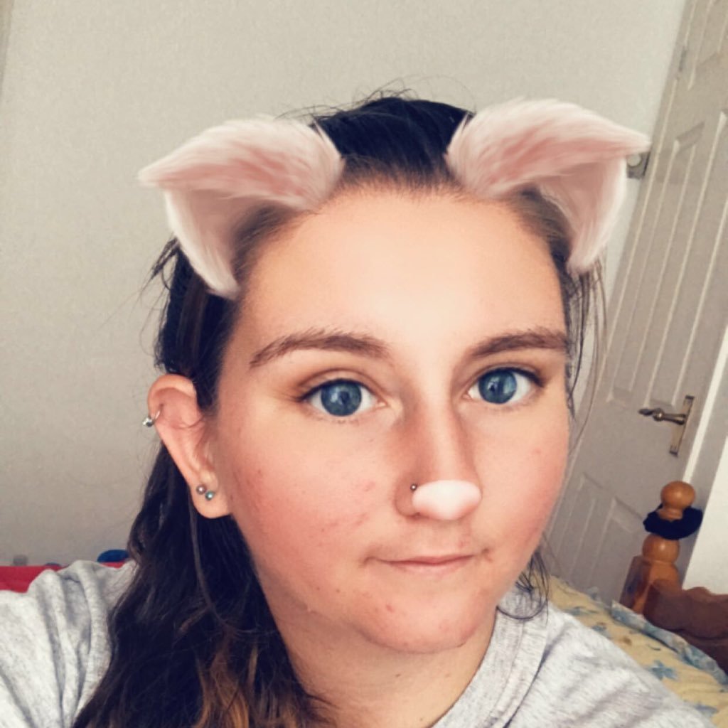 amybrowne12's profile picture. 