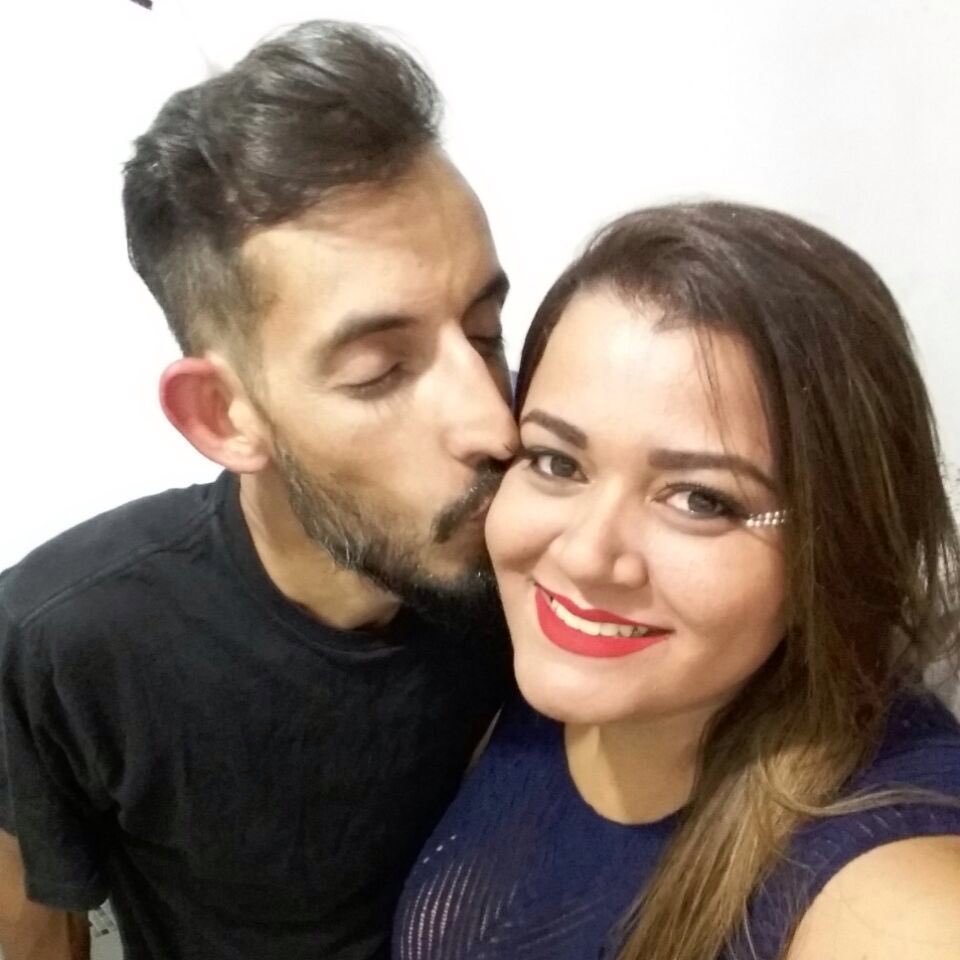 Mineira /Estudante de Odontologia/Manicure/Cabeleireira e Feliz!
