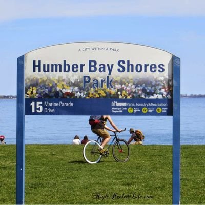 Life in the #HBS 

Neighbour to #Mimico #Parkdale #HighPark #LakeOntario #LakeShore // Follow #HBSLife #LSBwest #HumberBayShores for #Humber B.S. 😉