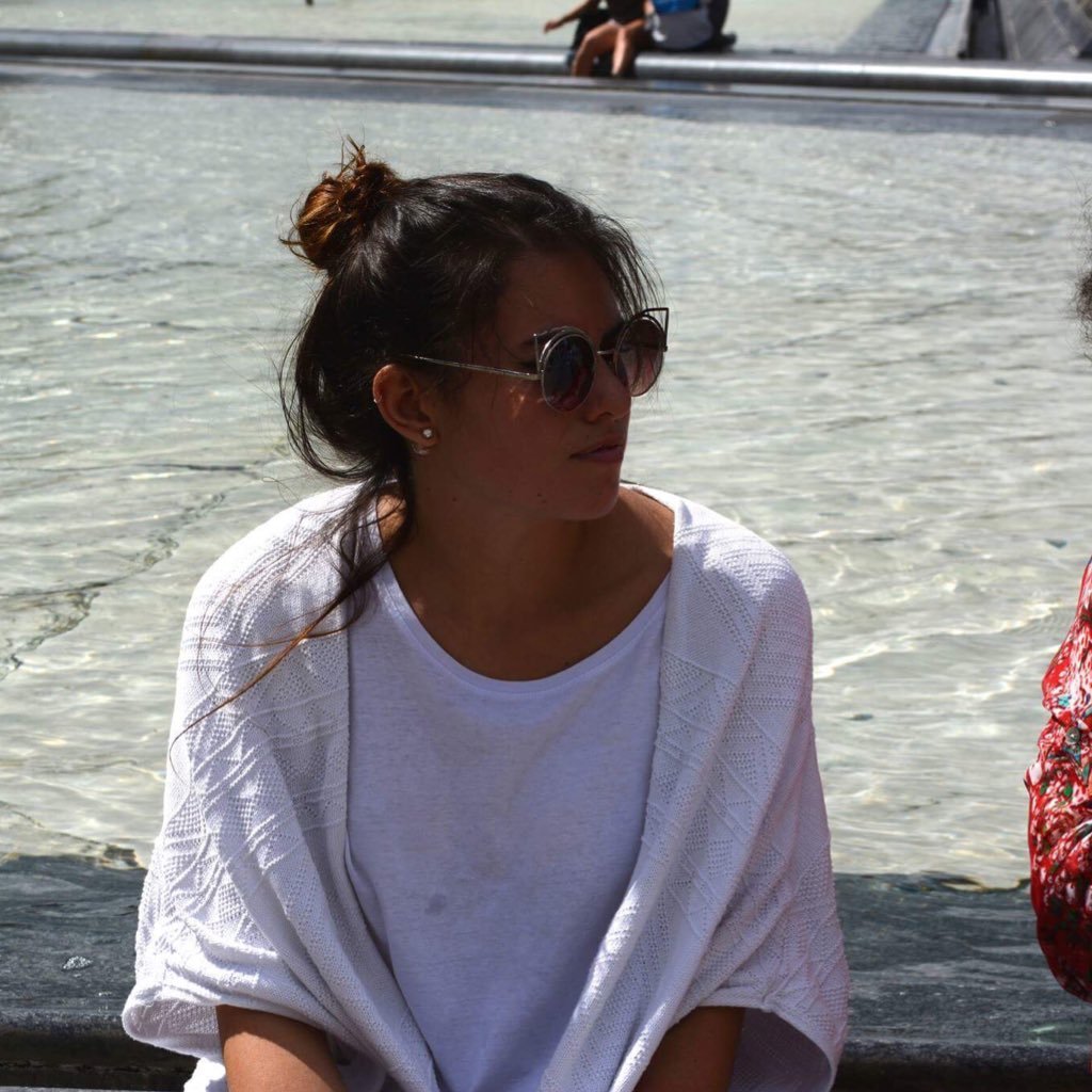 JulieMorvan's profile picture. Product Manager, bridges lover, thalassophile