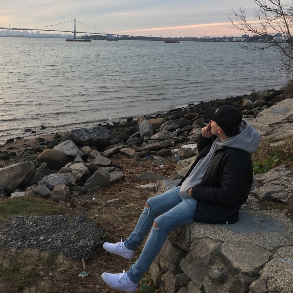 C_Brownell28's profile picture. & if you dont believe me then leave me be ! #CardinalNation .. RIP Zito .. RIP Brendan .. RIP Trotta .. RIP Lupi ..