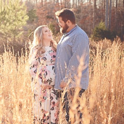 courtneylove021's profile picture. 22. pharmacy tech. licensed esthetician. mama & wife. 💖