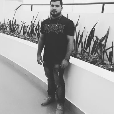 I am a simpleboy ☺
I need to make lot of friends, Chat with me on whatsaap 00971504303836