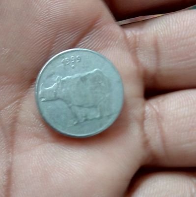 paseene ki syahi se Jo likhte h apne iraado ko unke mukddar ke panne kabhi Kore nahi hote...