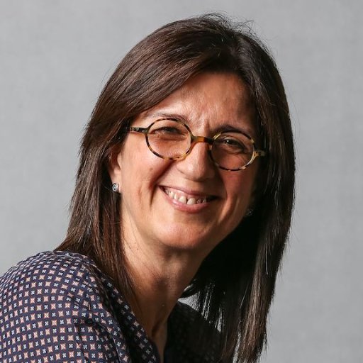 Consultora y Coach de salud especializada en el desarrollo de programas de crecimiento personal y profesional. Directora de @e_Coherence