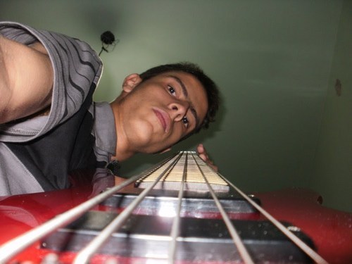 Vivo pra Cristo, moro com Cristo, descanso em Cristo, Louvo pra Cristo, me divirto em Cristo, eu ando com Cristo, eu sonho com Cristo, ..::EU SOU DE CRISTO::..