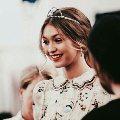 callitwhtuwnt's profile picture. sarah | hufflepuff (4th year) | xiv | libra | french | [l]gbtq+ | wattpad ; @withoutcontrol | la vie n'est pas un kiwi