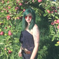 qrtny 💁🏻♀️💻🔮 (@courtney_ryanne) 's Twitter Profile