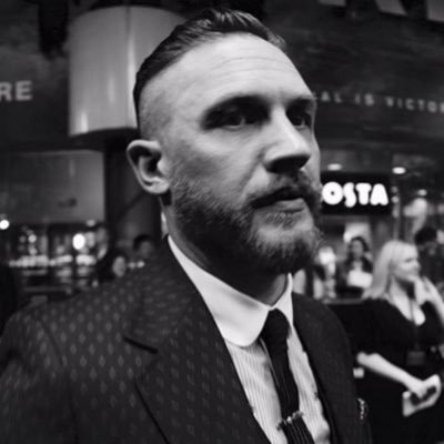 PhlegmaticCharm's profile picture. I'm cold and you burn; I guess you'll never learn. [RP|OC|21+]