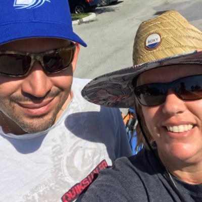 ronnijoannne's profile picture. 