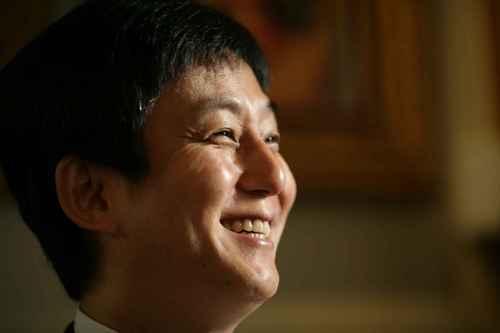 Trust and Future Direction of e-Business 2010 
Taught by Professor Park