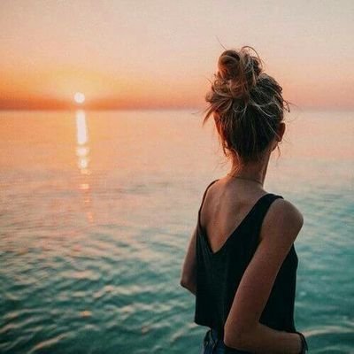 mrcl_miamelia's profile picture. | God loves us. We must not be afraid to love Him -Pope Francis |