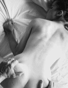 NoSoyYo05903261's profile picture. soy una persona muy sexual no m digan q ustedes no...😏
advertencia:alto contenido sexual explícito