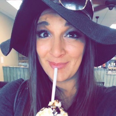 Warden Wife, Boy Mama, Coffee Drinker, Southern Tea lover, baker, reader, quilter, makeup lover, long hair and hats!