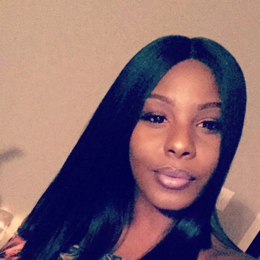 Owner of @halod_bbb 💇🏽♀️. Colts Lover 💙🤍. Shit Talker 🗣. Daddy Snatcher 💁🏽♀️! What else you need to know 👀?