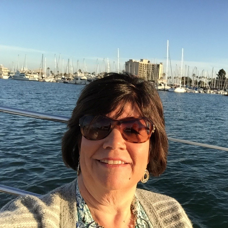 allylibrary1's profile picture. 