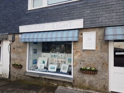 Small, family run gallery in beautiful St Ives, Cornwall.