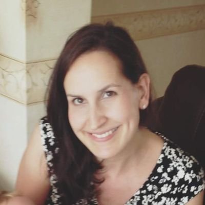 Ran by Michelle Lee @UsborneBAH Team Leader. It is my passion to get award-winning books into the hands of children and FREE BOOKS for schools 📚😍