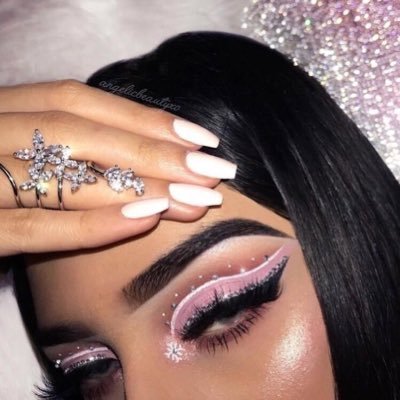 Profile for luxury girls! 💎 FOLLOW ME ✨