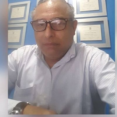 Ingeniero Electricidad, Magister  Administración Empresas, Programa Alta Gobernabilidad y Gestion Pública.
Consultor TICs y Gestion Residuos Solidos