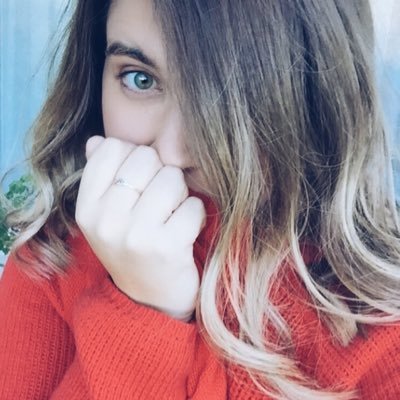 Seré sincera, no soy muy fan de twitter... Pero bueno, aquí estoy.