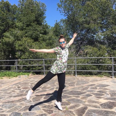 Médica de familias y comunidades Loading...4% 👩🏼⚕️ en Toletum - DancingQueen* 🌸 Nacida en la ciudad del cierzo. ¡Me encanta vivir!