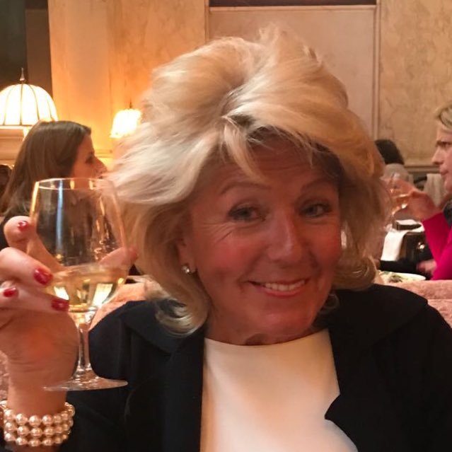 juanitaob's profile picture. 