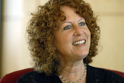 cassieowarner's profile picture. A third-generation filmmaker; President of Warner Sisters; author; mom.