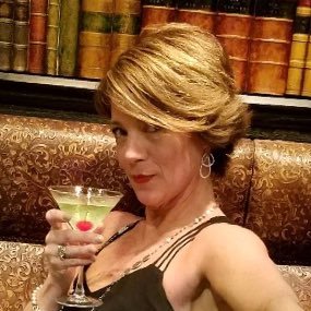 laurie_ao's profile picture. 