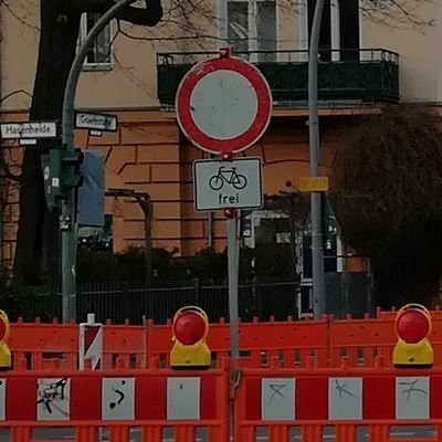 Logital's profile picture. Mobilität ist zu spannend um einfach nur Auto zu fahren.