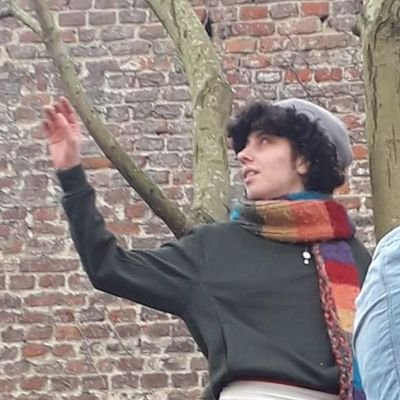 (All pronouns ok - feel free to follow) Historian ~ WHaM artist ~ Cosplay ~ MUSICALS (les mis 💚) ~ DnD stuff ~ 27