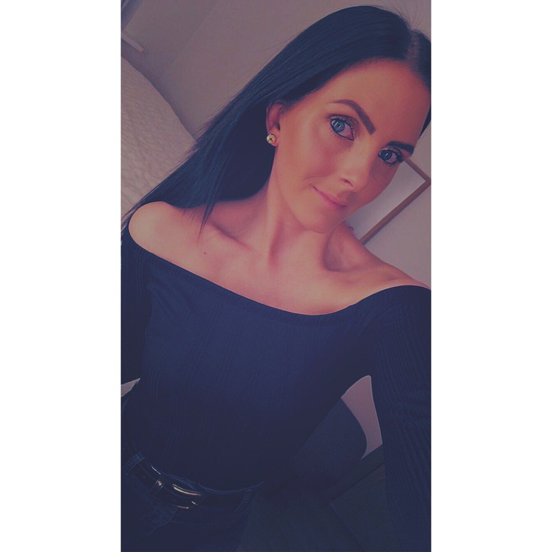 regina0290's profile picture. 