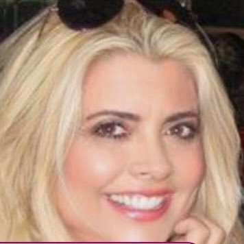 Business Lifestyle Magazines and podcast for women’s content. informative & engaging. lauren@theluxegrp.com
