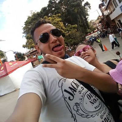 ArmandRamirezM's profile picture. Realizador y Productor de TV , adicto a la música electrónica... Mi pasión y hobbie  es el Fútbol ✋⚽....