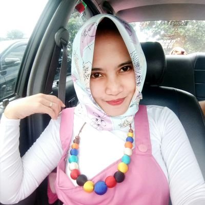 anggunargita's profile picture. alhamdulillah!