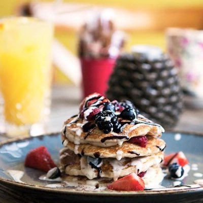 forkandfield_'s profile picture. Gastro pub in Mid Calder, supporting local live music and supplying healthy heartwarming food ❤️