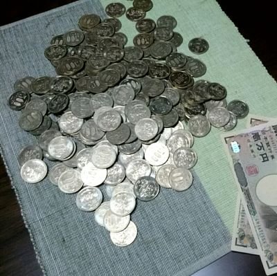 kotatucarpet's profile picture. ちくわの穴に挿れるな
避難垢です